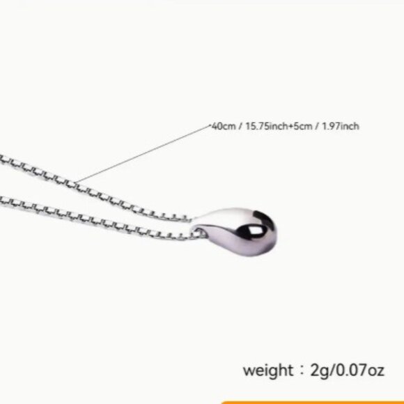 Silvery Teardrop Necklace New in Box - Picture 3 of 4